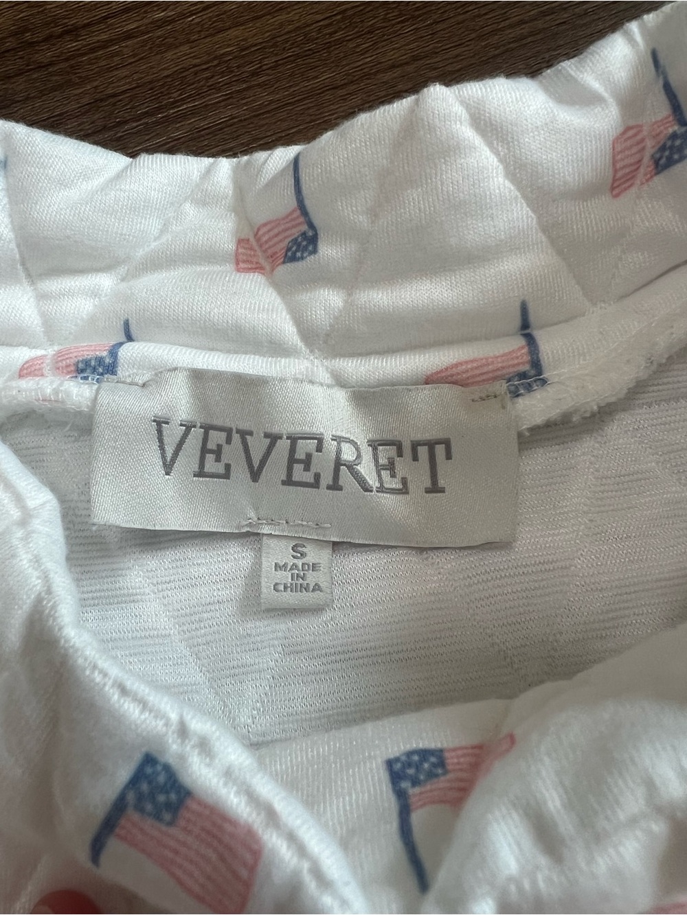 Quilted White American Flag USA Print Pullover Sweatshirt - Picture 3 of 6
